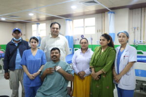 केएमसी दुवाकोटमा बिनाचिरफार ‘ब्रेन एभीएम’को पहिलो सफल उपचार